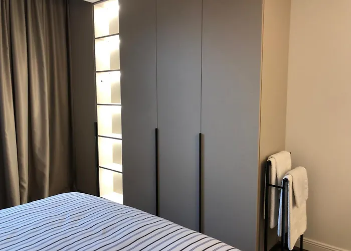 Stylish 2bdr Gramada, Free Parking Appartement