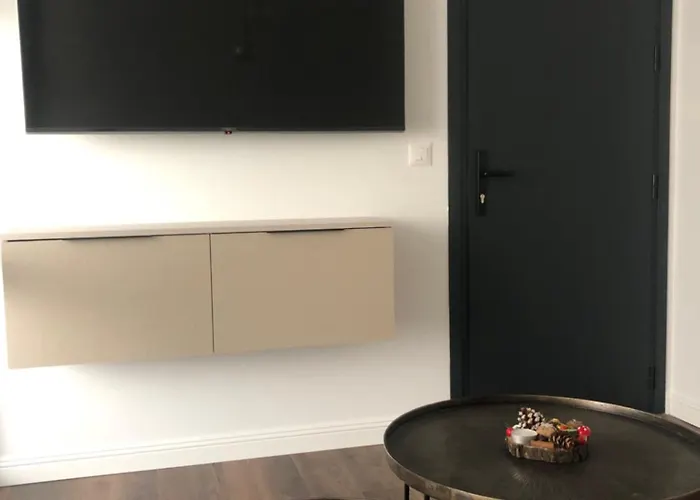 Stylish 2bdr Gramada, Free Parking Sofia