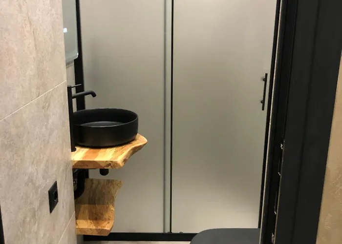 Stylish 2bdr Gramada, Free Parking Apartman